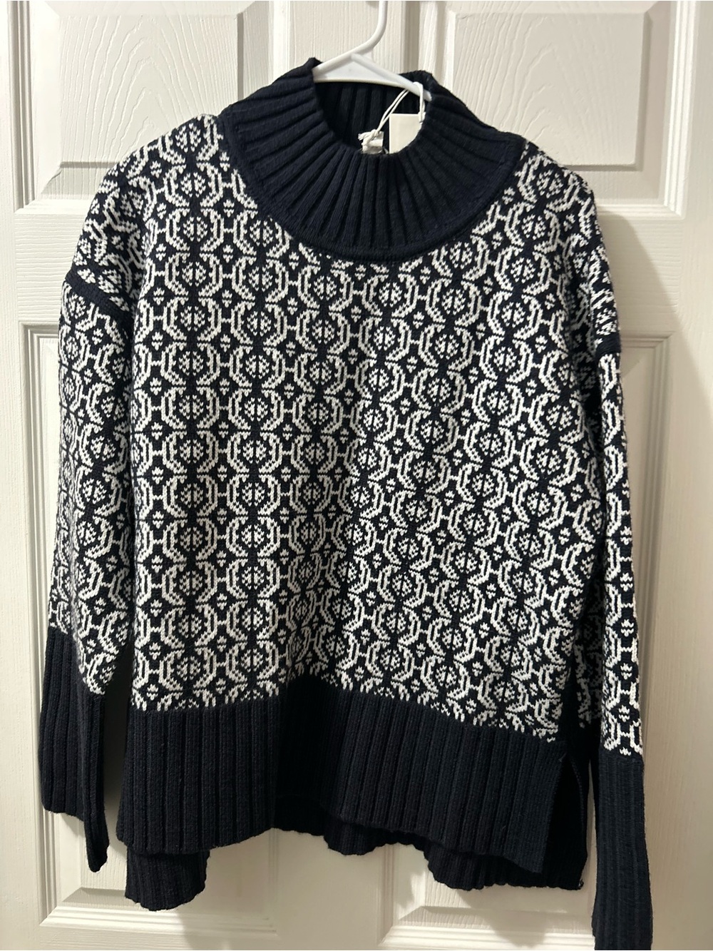 NWT Free Assembly Navy Cream Geometric Knit Mock Neck Sweater M 8-10